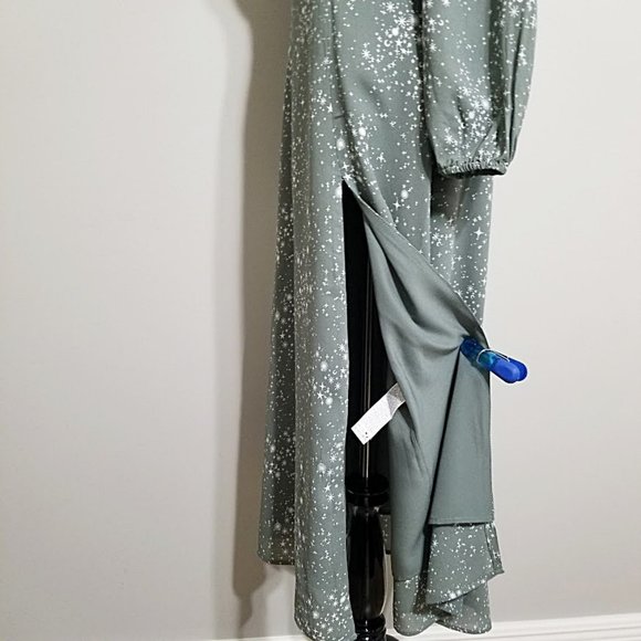 New FOREVER 21 Midi Dress Size S Womens Open Back Split Slit Leg Celestial Print - Picture 3 of 14